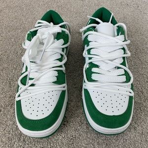 Women Green Hearts shoes